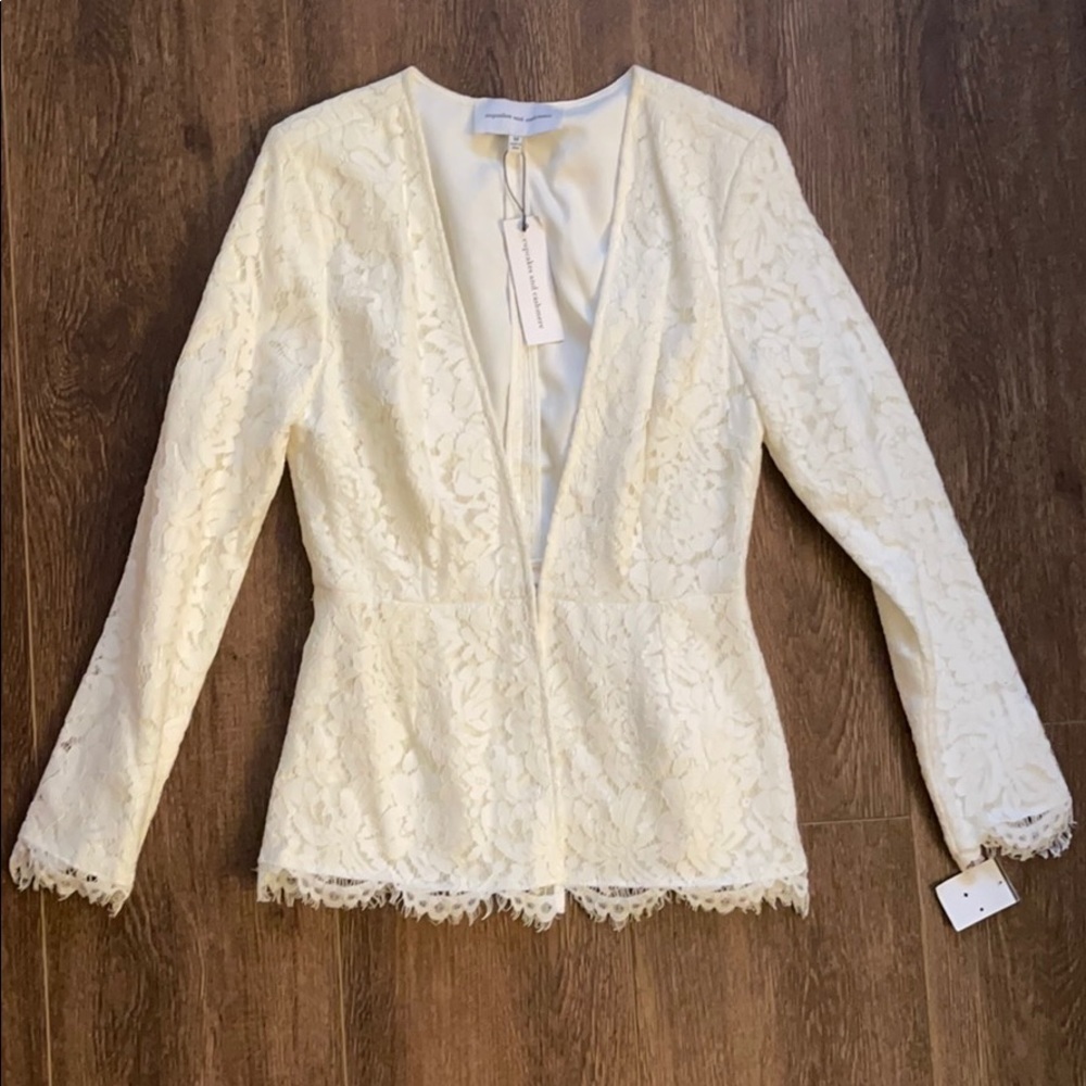 Cupcakes & Cashmere fitted Lace Blazer Sz. M